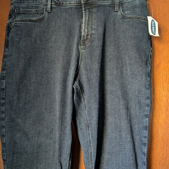 Old Navy Dark Blue Women's Skinny Jeans - Picture 3 of 8